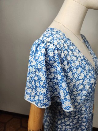 Abito estivo lungo floreale azzurro e bianco