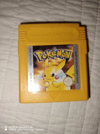 Nintendo Game Boy Color Verde + Pokémon amarillo