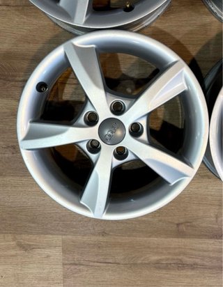 LLANTAS ORIGINALES AUDI A3 8V 16”
