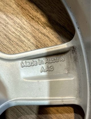 LLANTAS ORIGINALES AUDI A3 8V 16”