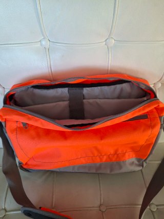 Bolsa de ordenador Newfeel naranja y gris