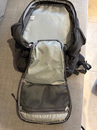 Mochila The North Face Router 40L Negra
