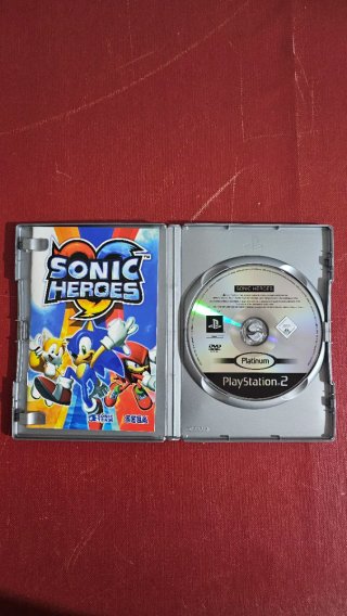 Sonic Heroes PS2 Edición Platinum
