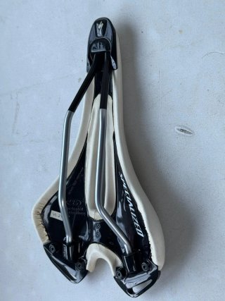 Sedile Specialized Toupe + carbonio vuoto cr-mo