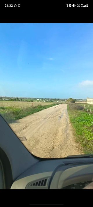 Parcela de 6.000m2 en el punto mágico miralamar.