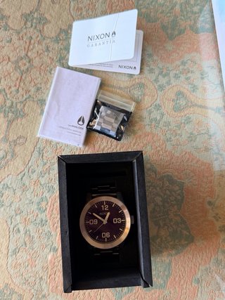 Reloj Nixon Corporal SS Azul y Plateado