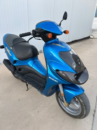 Suzuki Zillion LC 49cc Scooter Azul