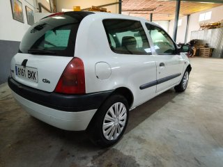 Renault Clio 2001