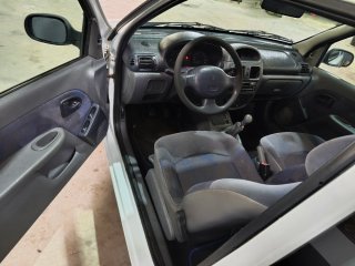 Renault Clio 2001