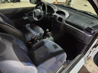 Renault Clio 2001