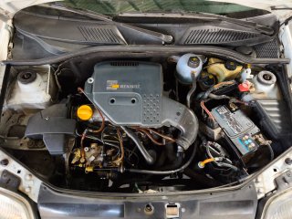 Renault Clio 2001
