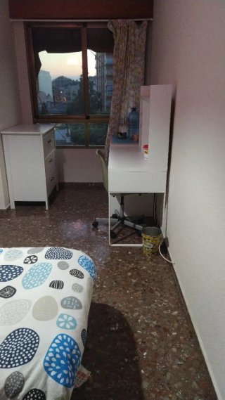 Habitación para hombre solo