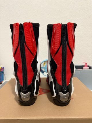 Botas Dainese Torque 3 Out Rojas y Blancas