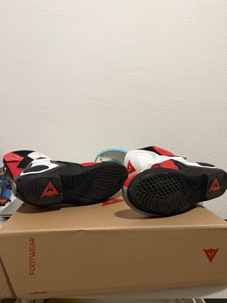 Botas Dainese Torque 3 Out Rojas y Blancas