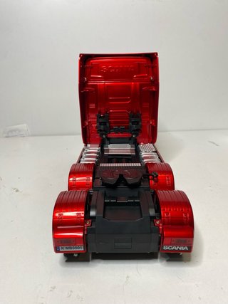 : Camión RC Scania 770 S V8 Huina 1501 (1:18)