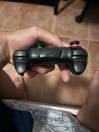 Mando Nintendo Switch Negro/Rojo
