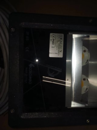 Faro LED nero e bianco