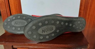 Zapatillas B&W 41 rojas y negras