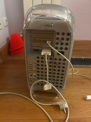 Apple Power Mac G4 Cube + Teclado original de Segunda mano por 135