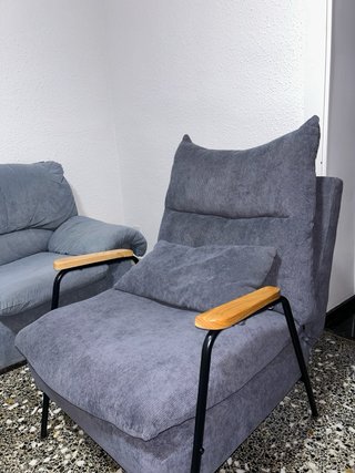 Sofá 2 plazas + sillón y reposapiés