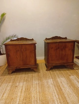 Comodini in legno massello