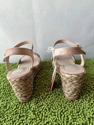 Sandalias cuña Xti beige/rosa talla 40