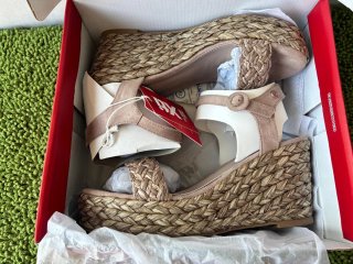 Sandalias cuña Xti beige/rosa talla 40