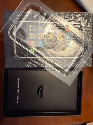 Caja Original iPhone 16 GB 1ª Generación
