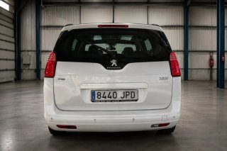 Peugeot 5008 2016