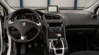 Peugeot 5008 2016