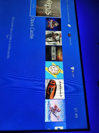 PS4 Slim 500GB Negra + Juegos