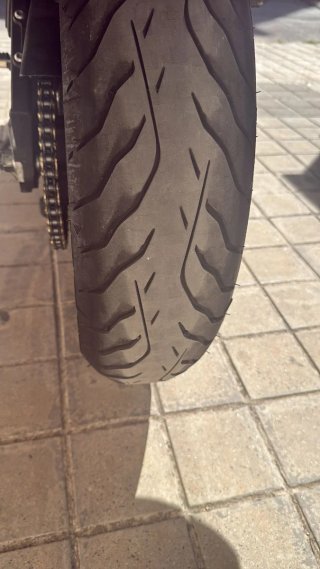 Kawasaki Versys A2 Oro/Gris