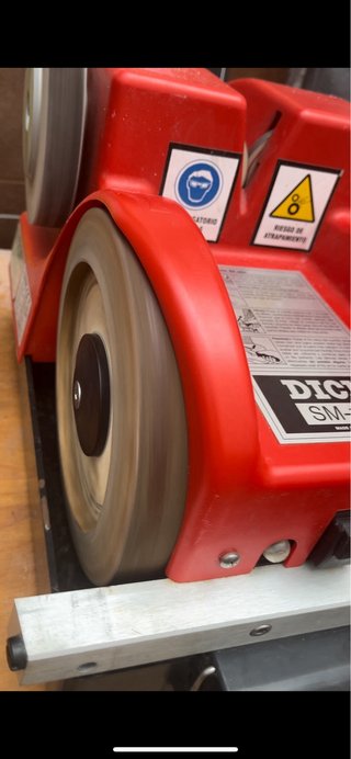 Afiladora Profesional Dick SM-111