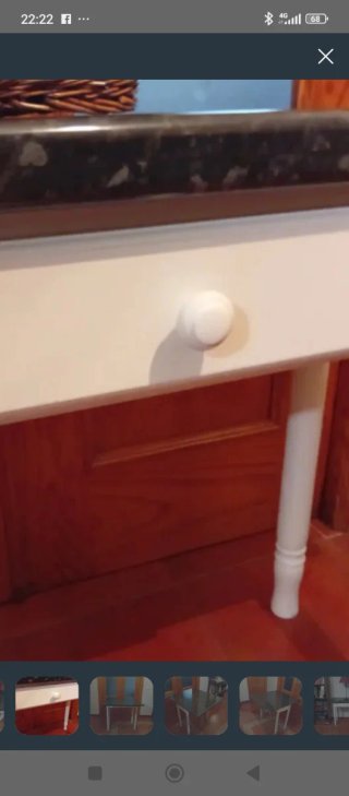 Mesa cocina blanca con encimera  gris marengo