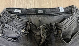 2 Bermudas Jack & Jones Talla 12 Años