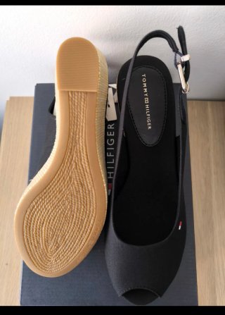 SANDALIAS TOMMY HILFIGER. NUEVAS