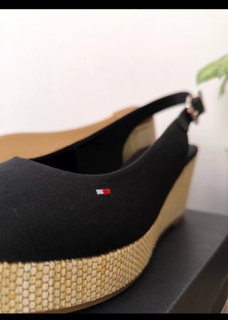 SANDALIAS TOMMY HILFIGER. NUEVAS