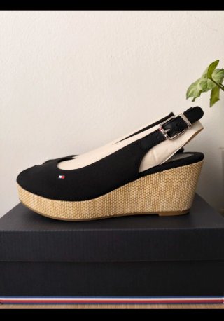 SANDALIAS TOMMY HILFIGER. NUEVAS
