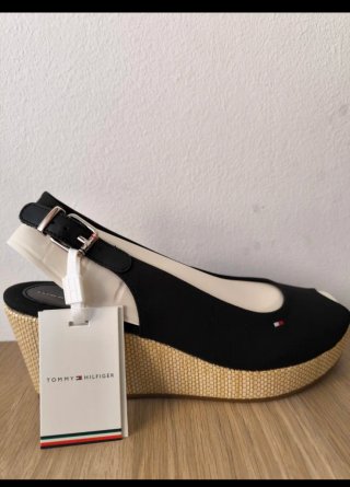 SANDALIAS TOMMY HILFIGER. NUEVAS