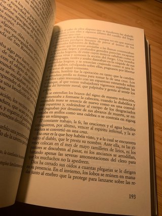 Leyendas/ Legends (Letras Hispanicas) (Spanish ...