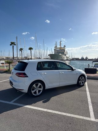 Volkswagen Golf 7 GTI DSG