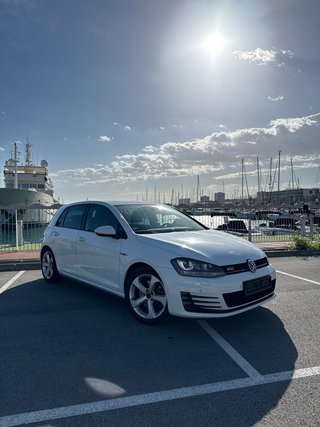 Volkswagen Golf 7 GTI DSG