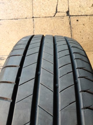 Neumático Kumho Radial Tubeless 215/55R18