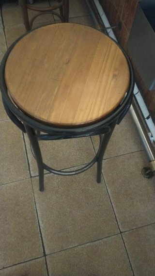 Taburetes de bar madera y metal