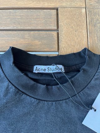 Acne Studios Camiseta Manga Larga Negra Gris