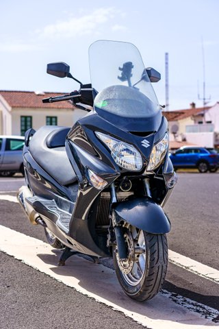 Moto maxi scooter Suzuki Burgman 200cc