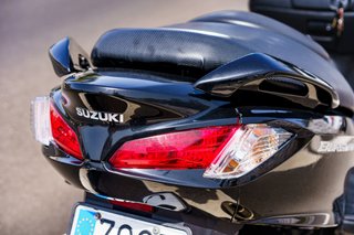 Moto maxi scooter Suzuki Burgman 200cc