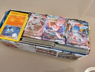 700 Cartas Pokémon