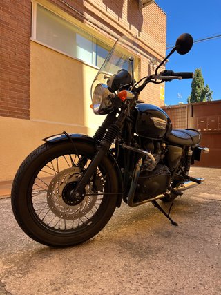 Triumph Bonneville T100 Black (2015)
