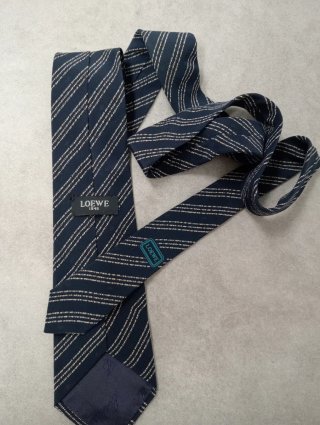 Corbata Loewe Azul Marino Rayas Vintage Retro